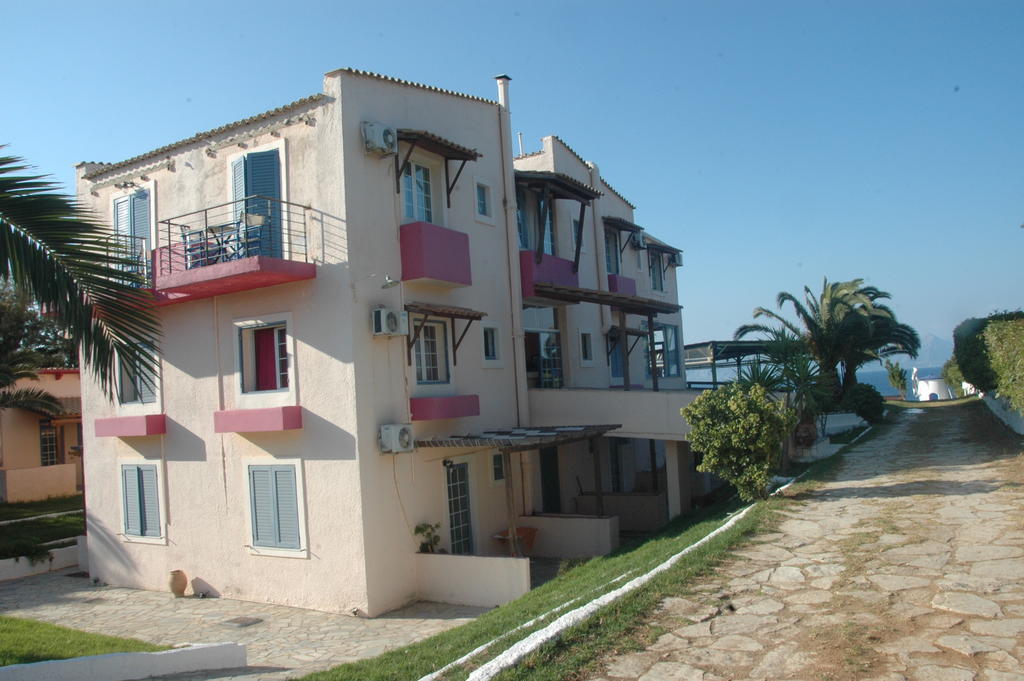 Koralli Beach Niforeika Exterior photo